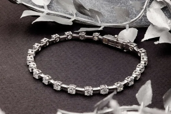 Round Genuine Diamond Tennis Bracelet